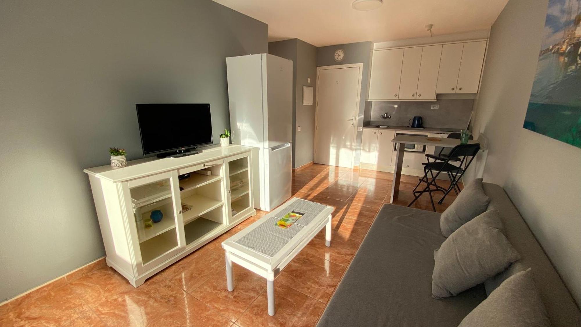 Sea View Apartment In Паталавака Экстерьер фото